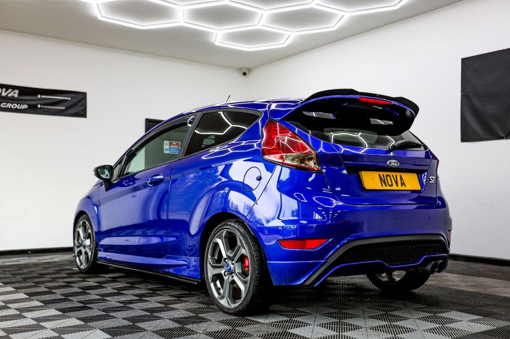 Used Ford Fiesta 2015 for sale - 77981610: Photo 12