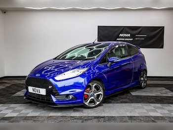 Used Ford Fiesta 2015 for sale - 77981610: Photo