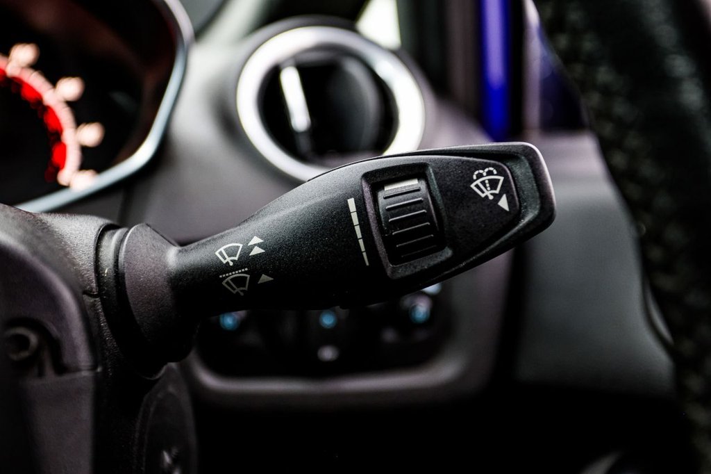 Used Ford Fiesta 2015 for sale - 77981610: Photo 36