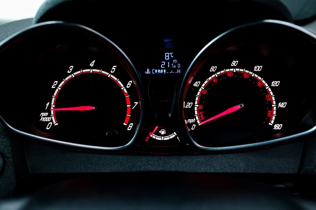 Used Ford Fiesta 2015 for sale - 77981610: Photo 37