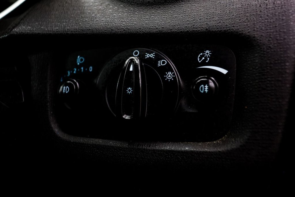 Used Ford Fiesta 2015 for sale - 77981610: Photo 39