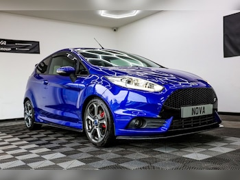 Used Ford Fiesta 2015 for sale - 77981610: Photo