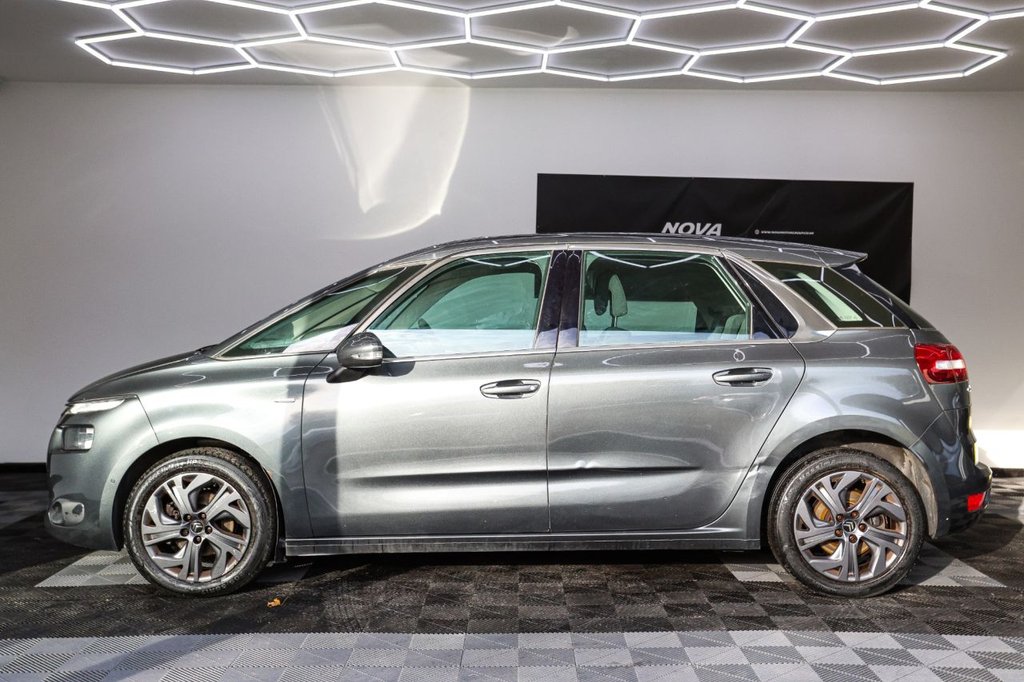 Used Citroen C4 Picasso 2015 for sale - 76558662: Photo 6