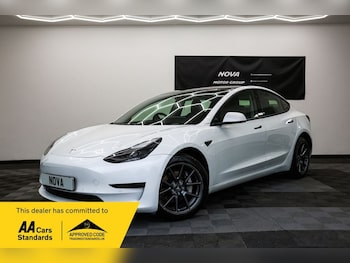 Tesla - Model 3