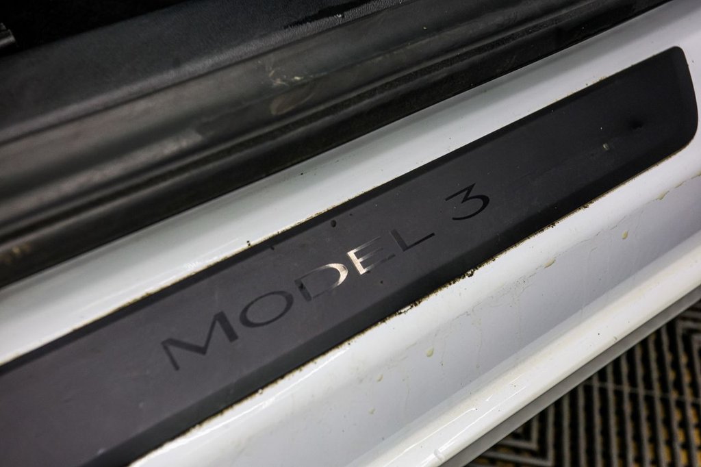 Used Tesla Model 3 2020 for sale - 76309410: Photo 30