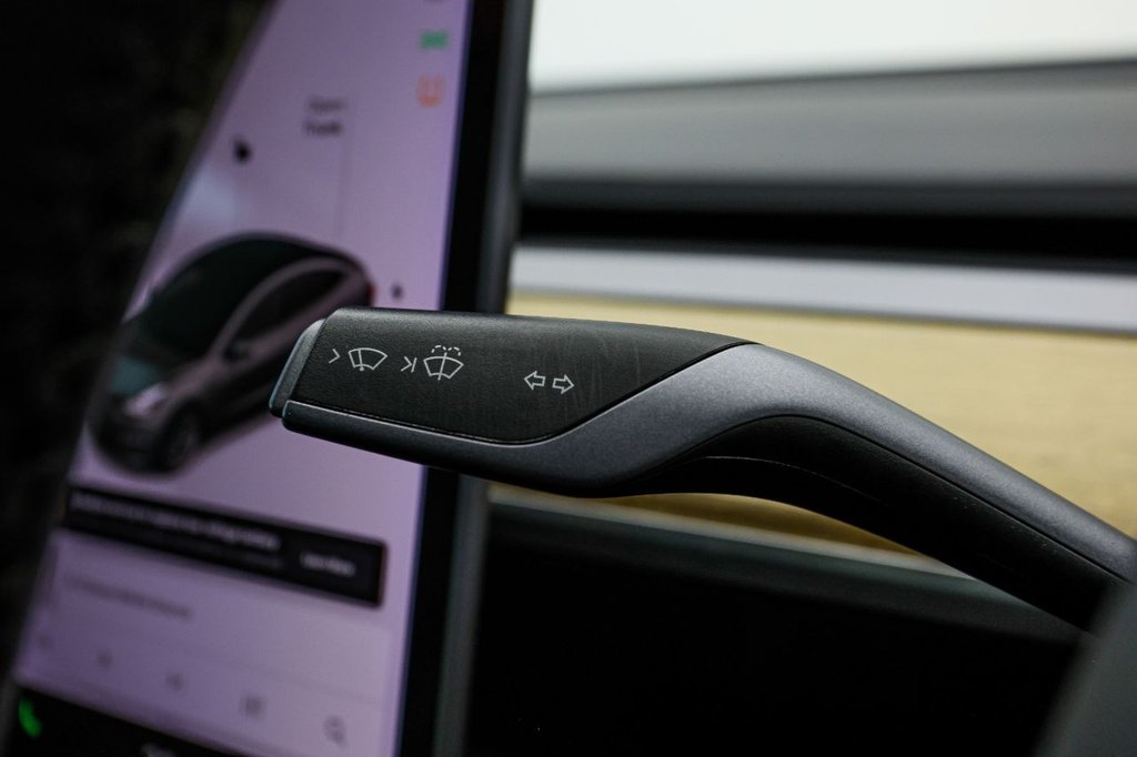 Used Tesla Model 3 2020 for sale - 76309410: Photo 38