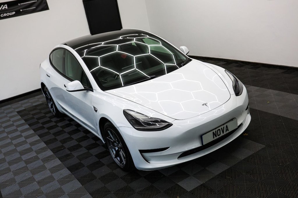 Used Tesla Model 3 2020 for sale - 76309410: Photo 4