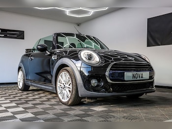 Used MINI Convertible 2017 for sale - 76386544: Photo