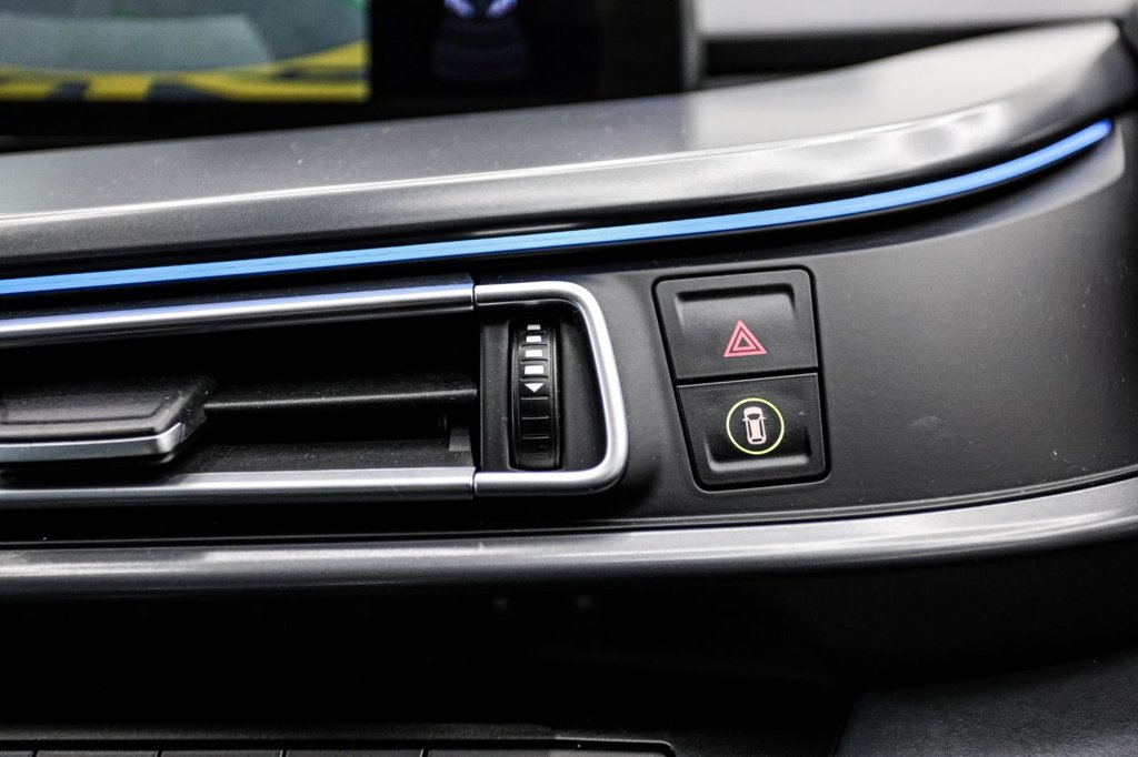 Used BMW i8 2016 for sale - 76950488: Photo 42