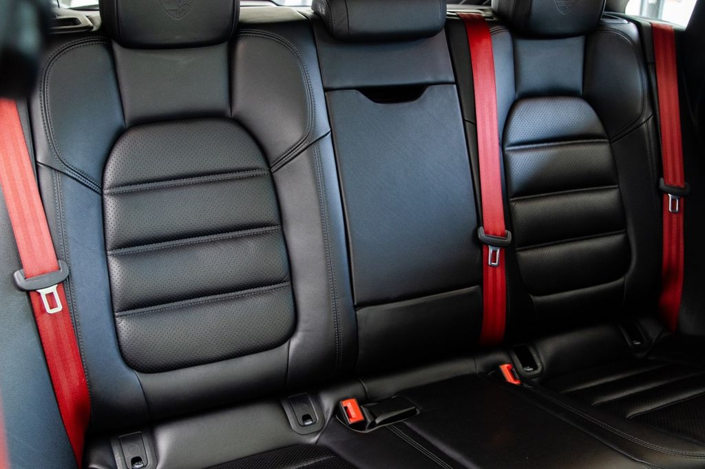 Used Porsche Macan 2018 for sale - 76950139: Photo 25