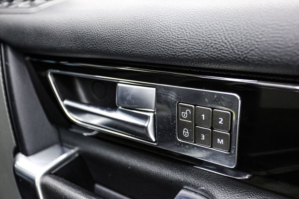 Used Land Rover Discovery 2014 for sale - 77056388: Photo 32