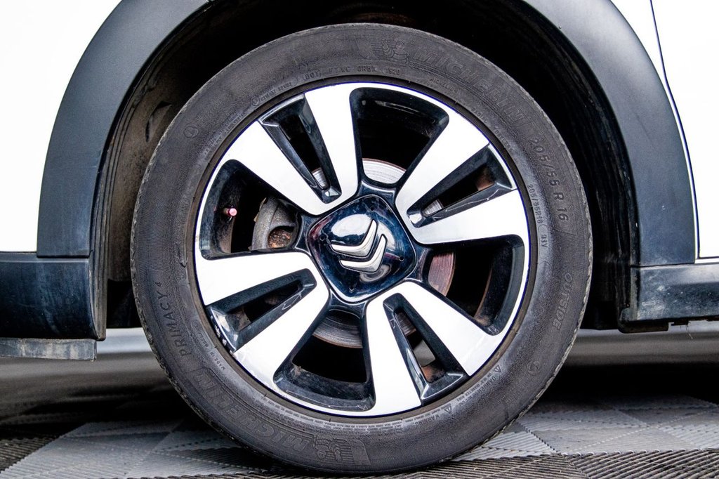 Used Citroen C3 2017 for sale - 76686001: Photo 17