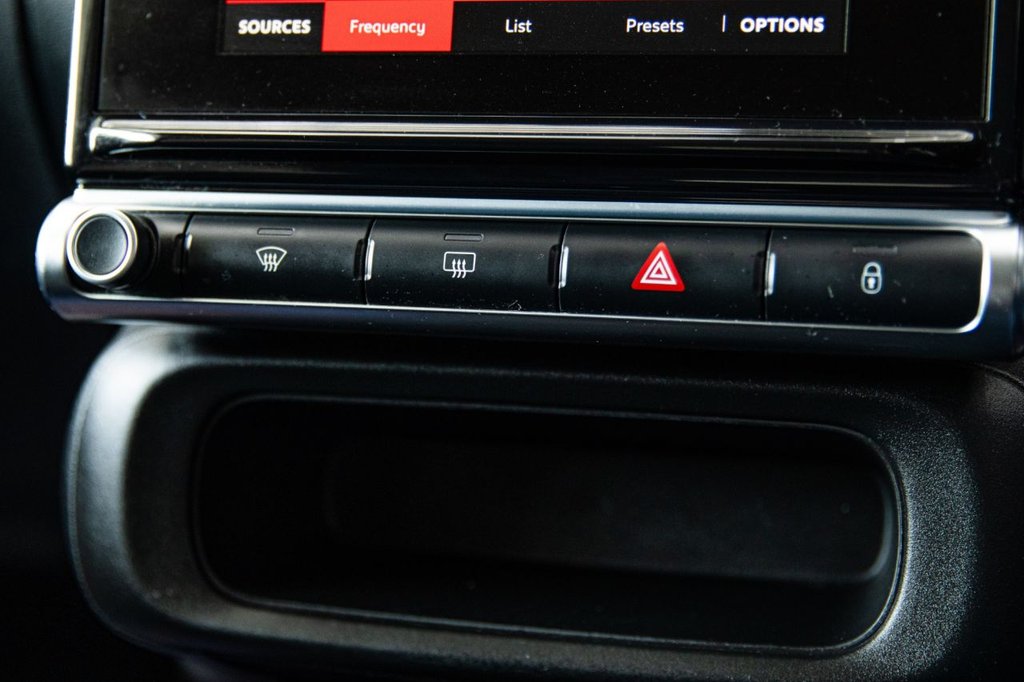 Used Citroen C3 2017 for sale - 76686001: Photo 44