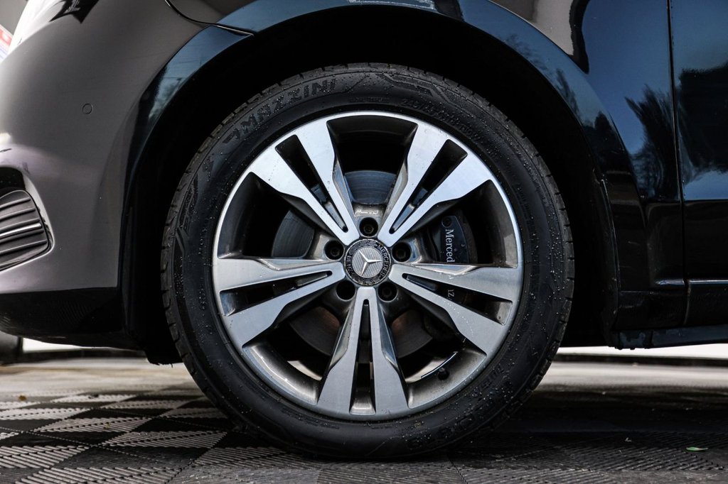 Used Mercedes-Benz V-Class 2017 for sale - 77636786: Photo 16