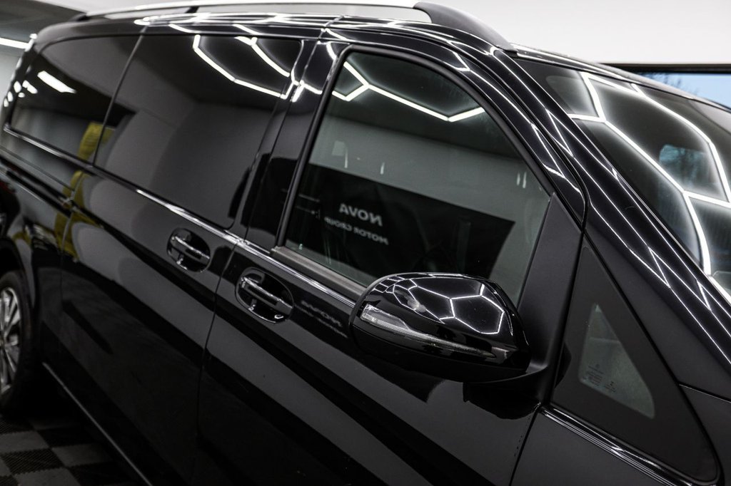 Used Mercedes-Benz V-Class 2017 for sale - 77636786: Photo 17