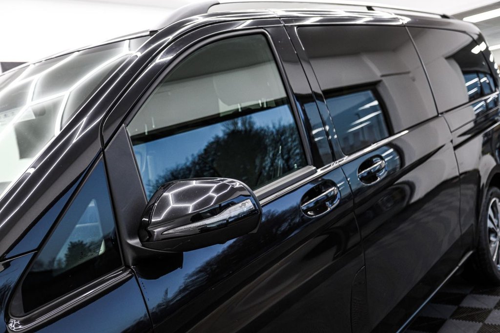 Used Mercedes-Benz V-Class 2017 for sale - 77636786: Photo 18