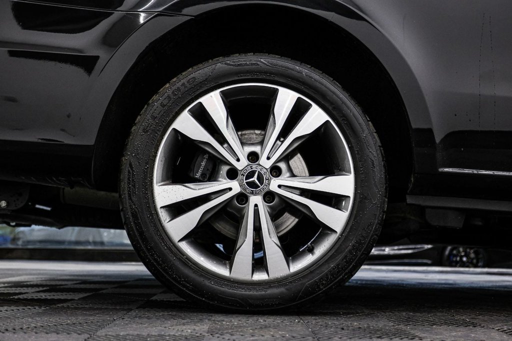 Used Mercedes-Benz V-Class 2017 for sale - 77636786: Photo 23