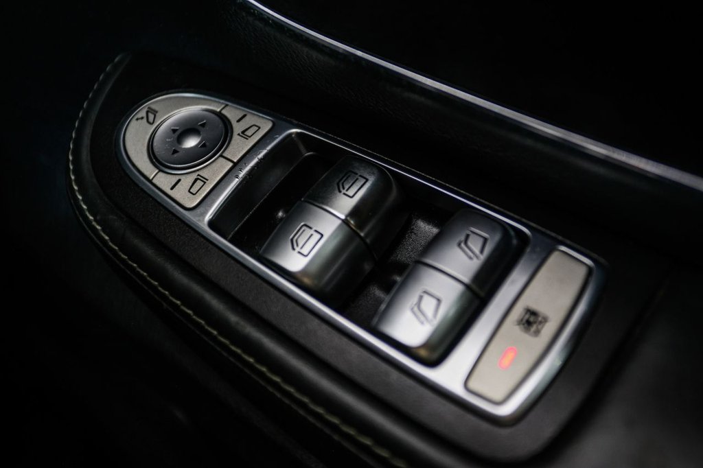 Used Mercedes-Benz V-Class 2017 for sale - 77636786: Photo 37