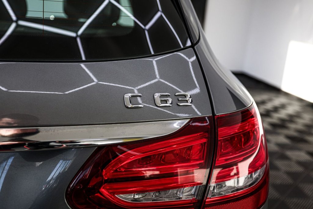 Used Mercedes-Benz C Class 2015 for sale - 76867961: Photo 14