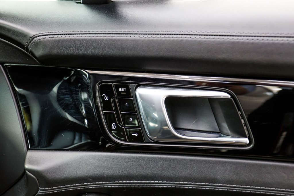 Used Porsche Panamera 2017 for sale - 76386278: Photo 34