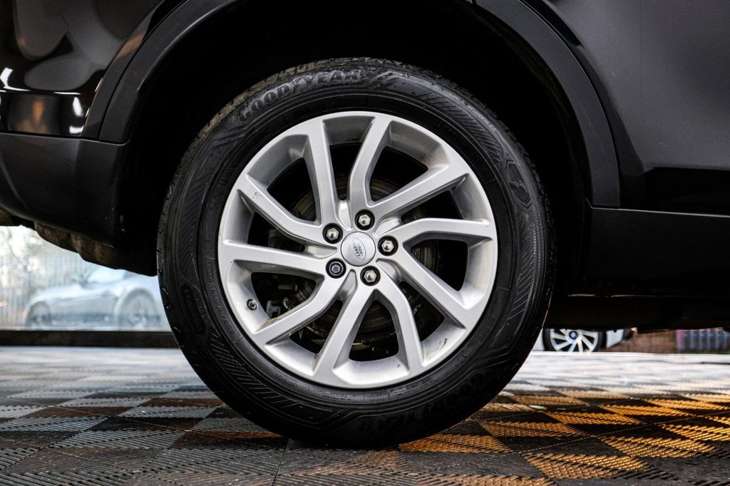 Used Land Rover Discovery Sport 2018 for sale - 76941621: Photo 23