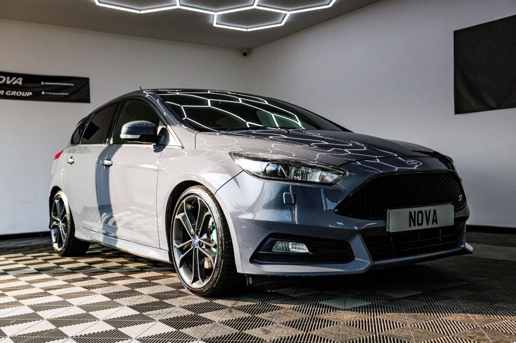 Used Ford Focus 2016 for sale - 77764757: Photo 2