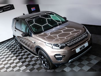 Used Land Rover Discovery Sport 2017 for sale - 79114433: Photo