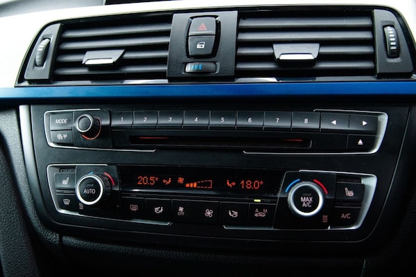Used BMW 3 Series 2014 for sale - 76185556: Photo 42