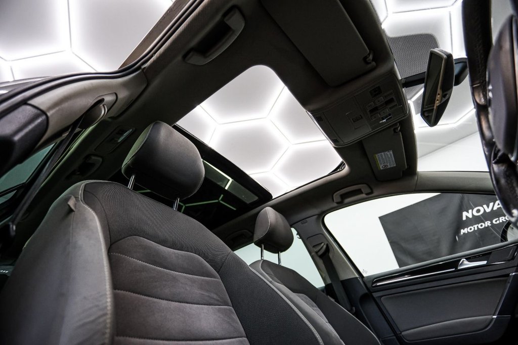 Used Volkswagen Golf 2014 for sale - 76848282: Photo 17