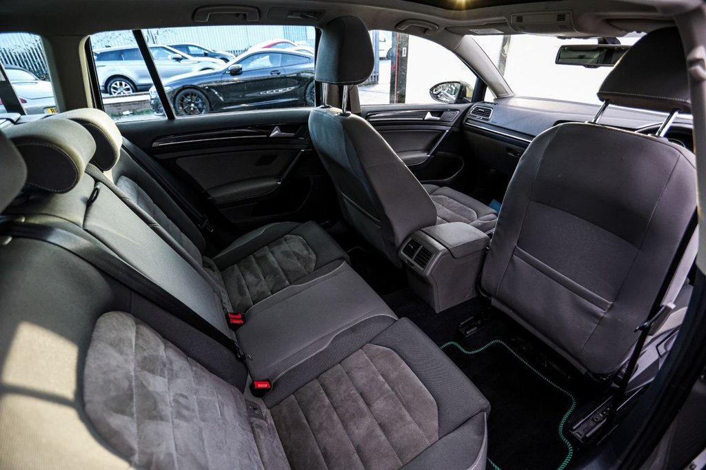 Used Volkswagen Golf 2014 for sale - 76848282: Photo 31