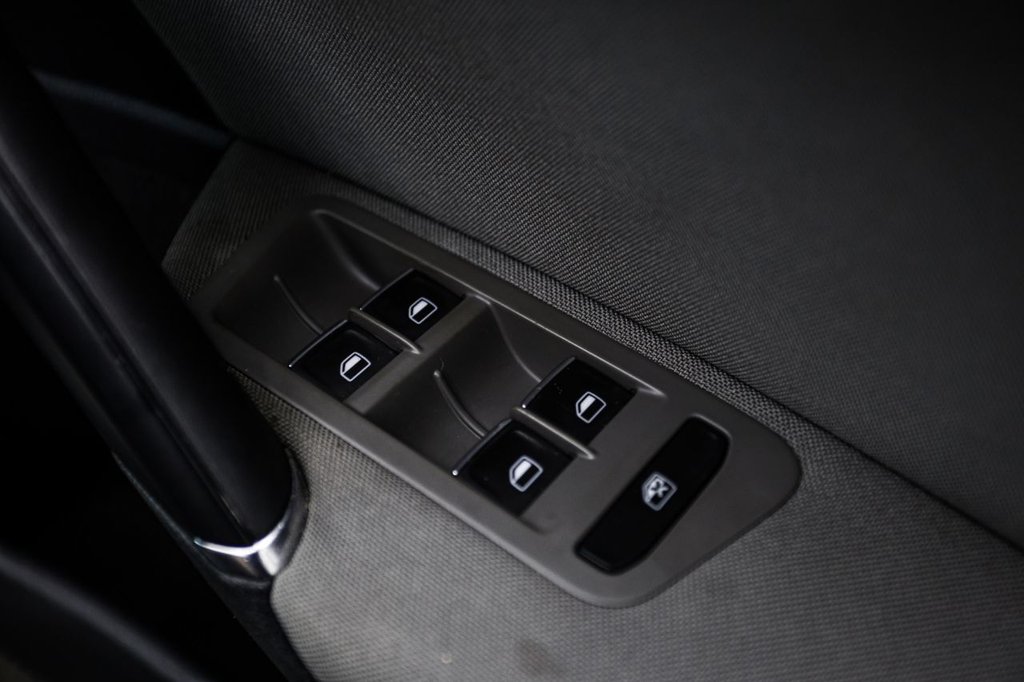 Used Volkswagen Golf 2014 for sale - 76848282: Photo 32