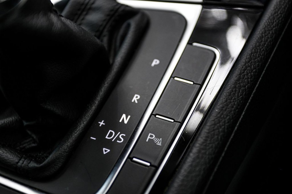 Used Volkswagen Golf 2014 for sale - 76848282: Photo 47