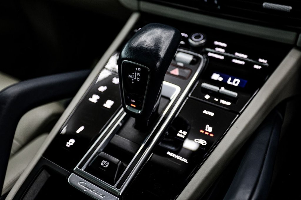 Used Porsche Cayenne 2019 for sale - 76923723: Photo 50