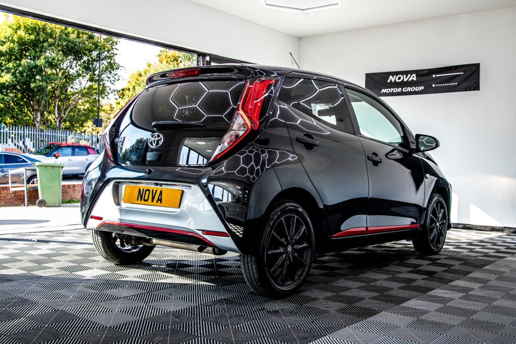 Used Toyota AYGO 2018 for sale - 76081059: Photo 10