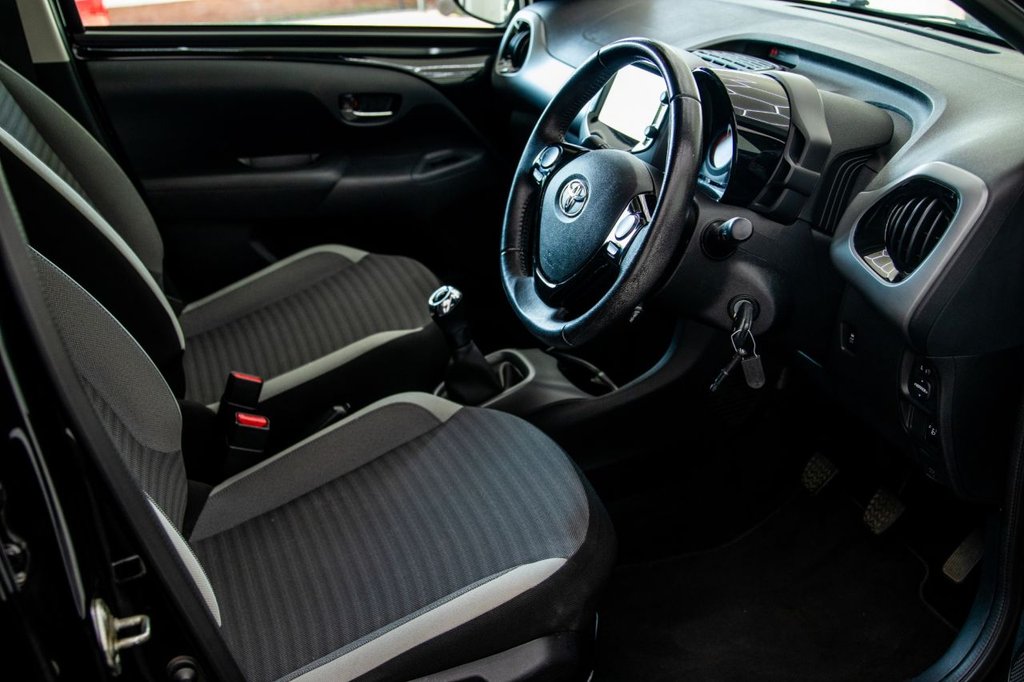 Used Toyota AYGO 2018 for sale - 76081059: Photo 24