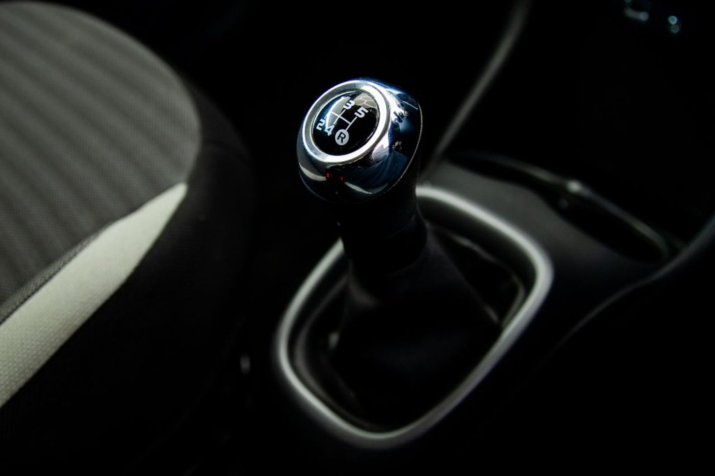 Used Toyota AYGO 2018 for sale - 76081059: Photo 48