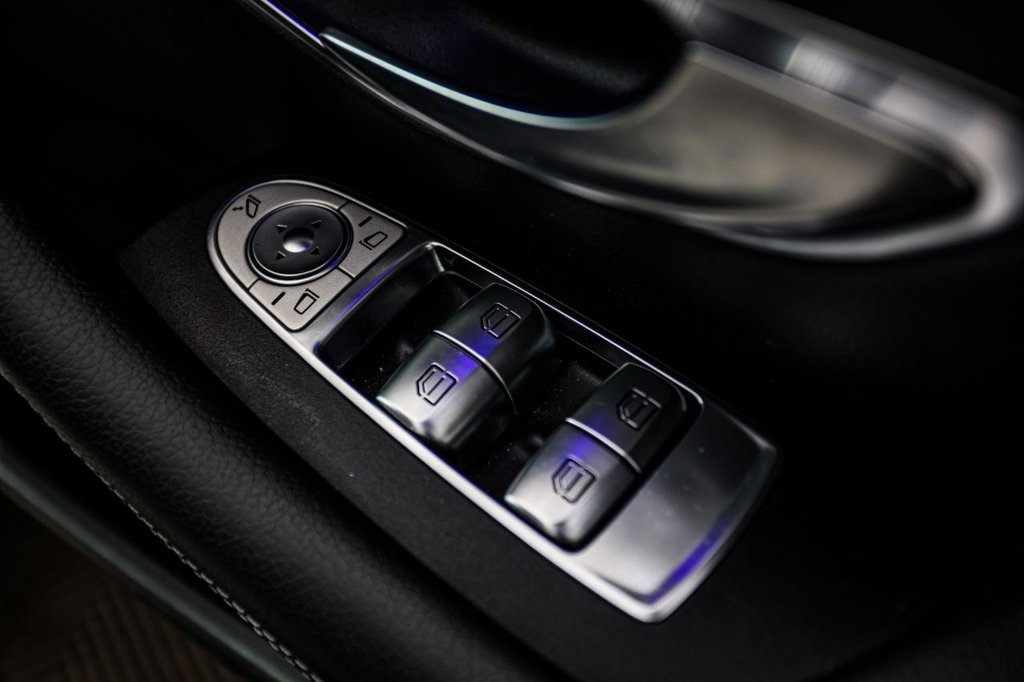 Used Mercedes-Benz E Class 2018 for sale - 76406914: Photo 31