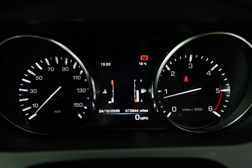 Used Land Rover Discovery Sport 2016 for sale - 76333703: Photo 40