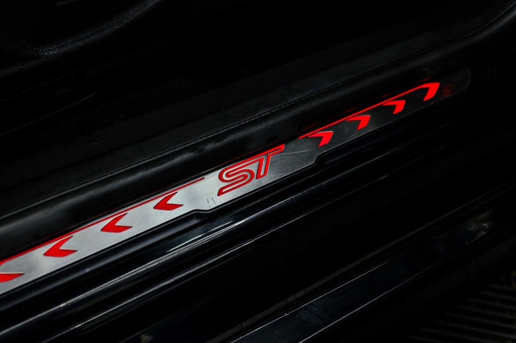 Used Ford Focus 2016 for sale - 76686202: Photo 32