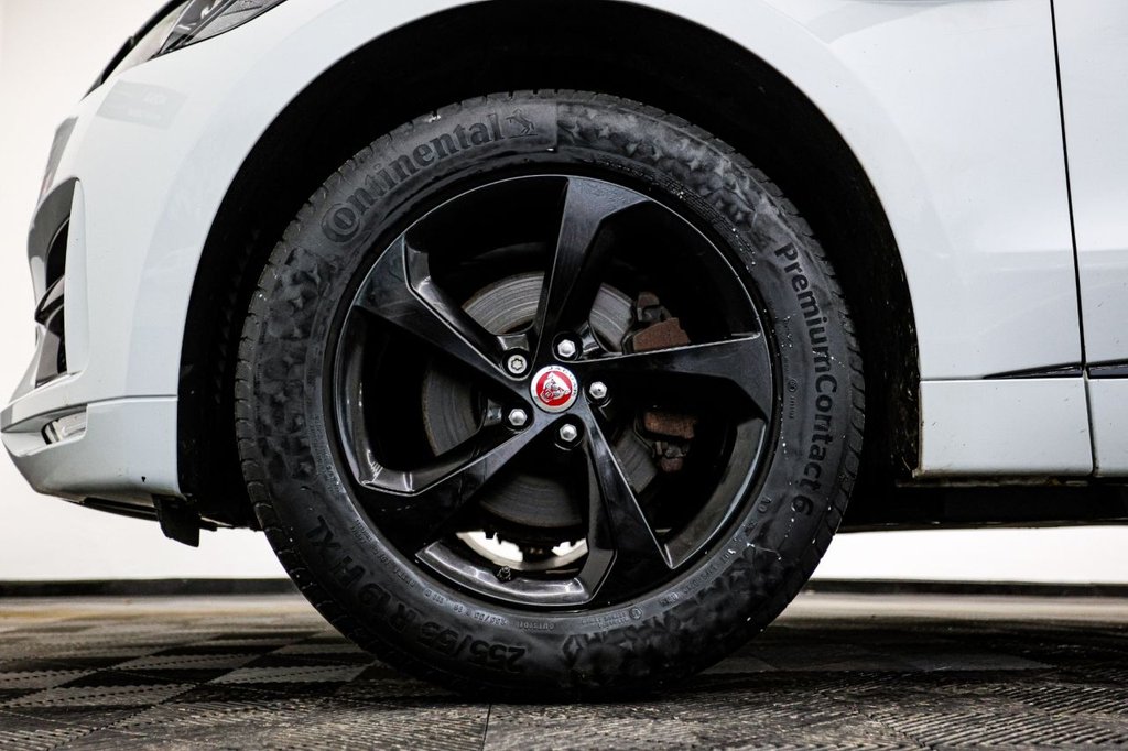 Used Jaguar F-Pace 2017 for sale - 77287674: Photo 16