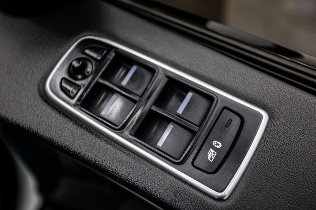 Used Jaguar F-Pace 2017 for sale - 77287674: Photo 30