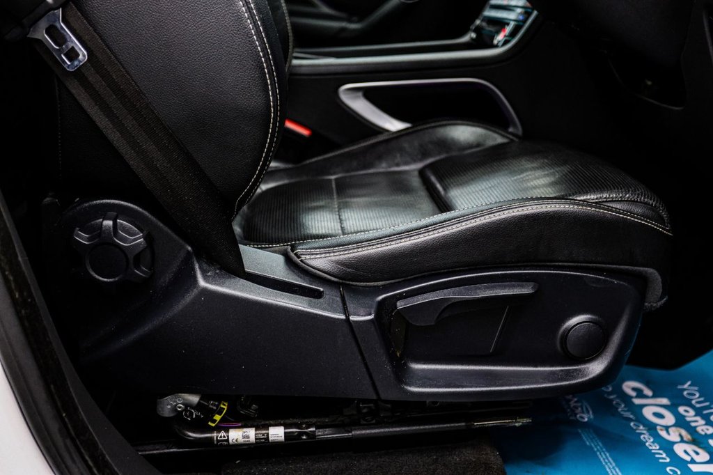 Used Jaguar F-Pace 2017 for sale - 77287674: Photo 31