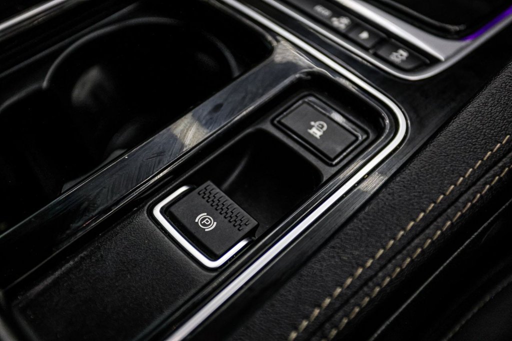 Used Jaguar F-Pace 2017 for sale - 77287674: Photo 48