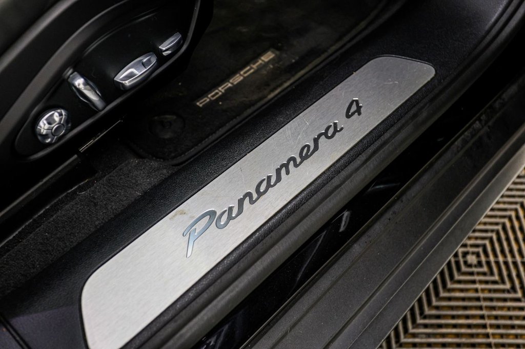 Used Porsche Panamera 2017 for sale - 78082327: Photo 36