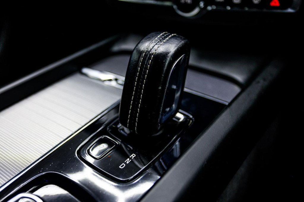 Used Volvo XC60 2021 for sale - 77302625: Photo 47