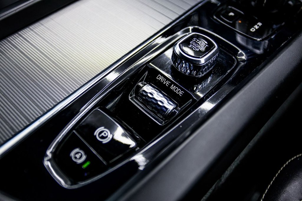 Used Volvo XC60 2021 for sale - 77302625: Photo 48