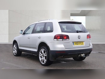 Used Volkswagen Touareg 2011 for sale - 79202142: Photo