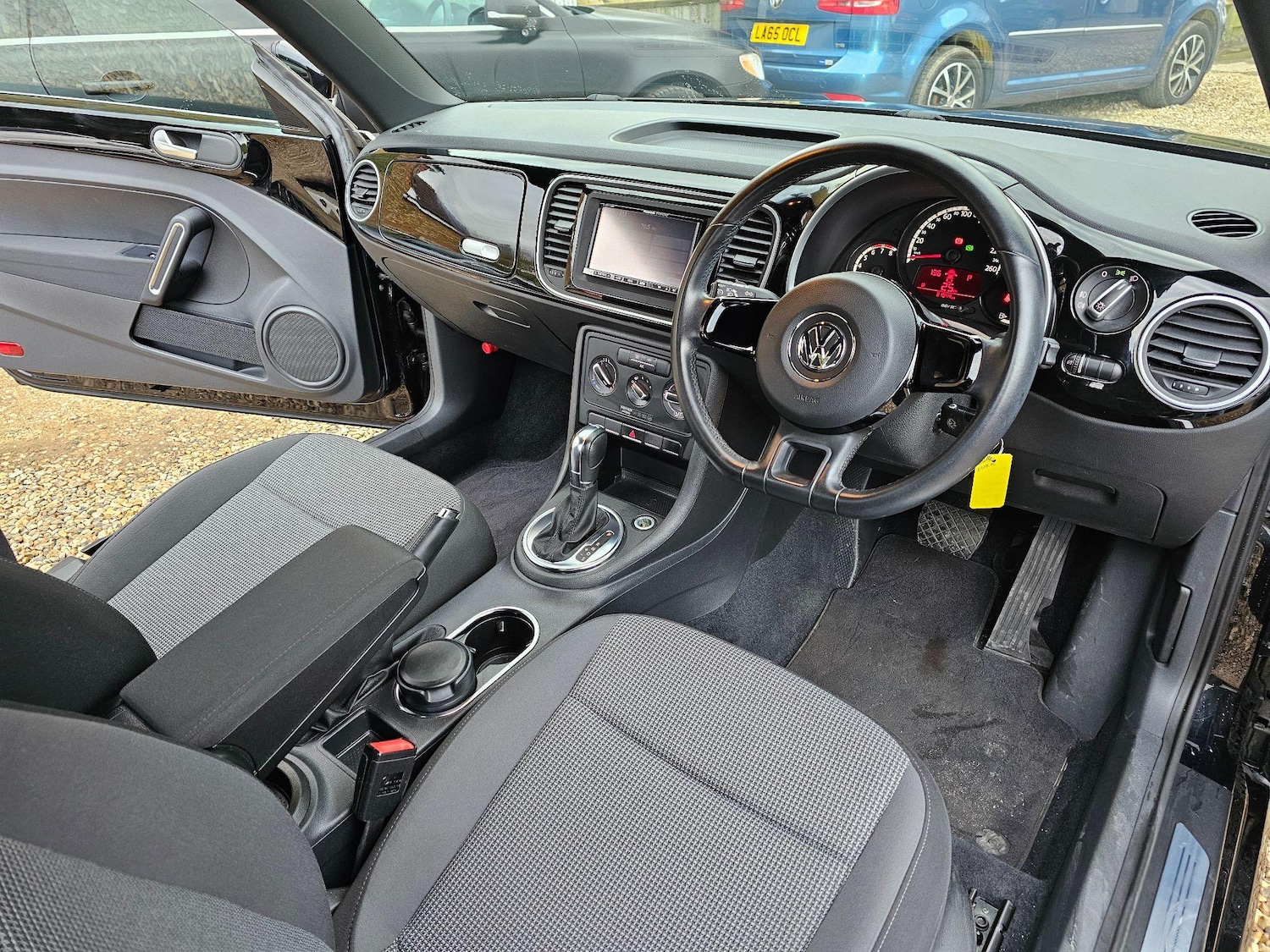 Used Volkswagen Beetle 2024 for sale - 76336694: Photo 32