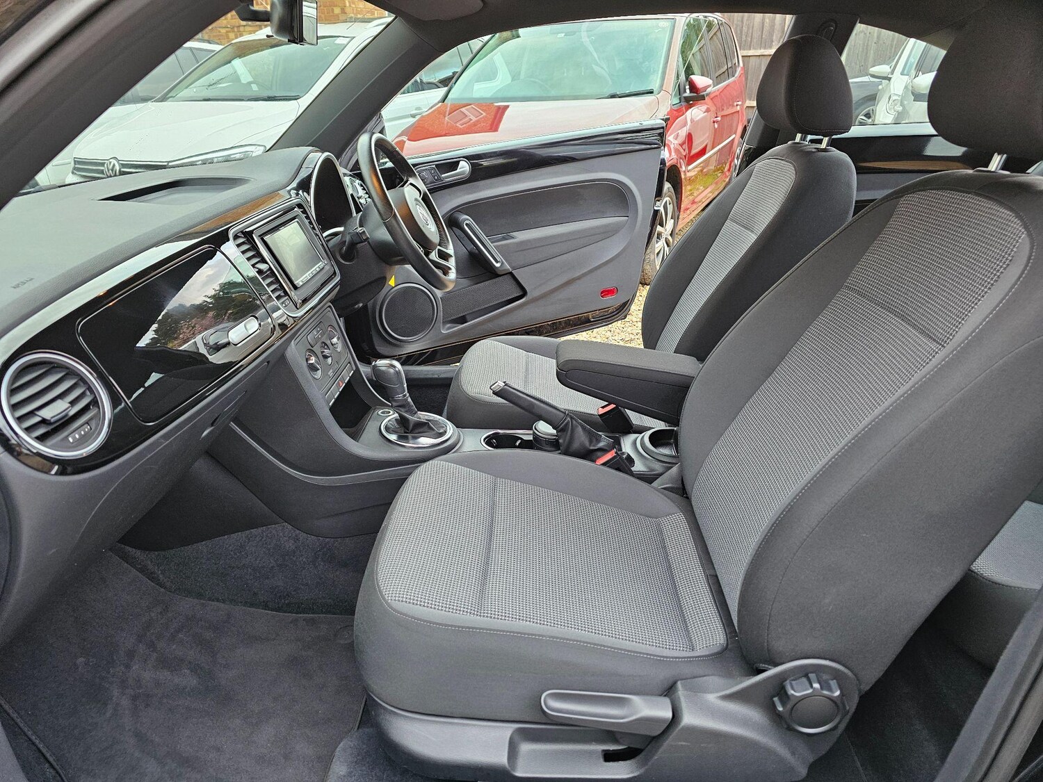 Used Volkswagen Beetle 2024 for sale - 76336694: Photo 49
