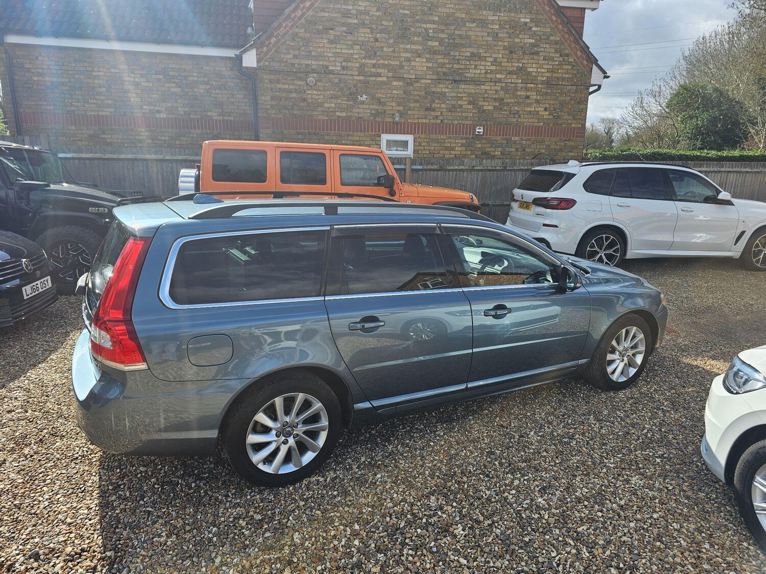 Used Volvo V70 for sale - 77839831: Photo 24